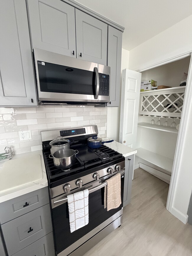 Foto del edificio - 4232 Jefferson St