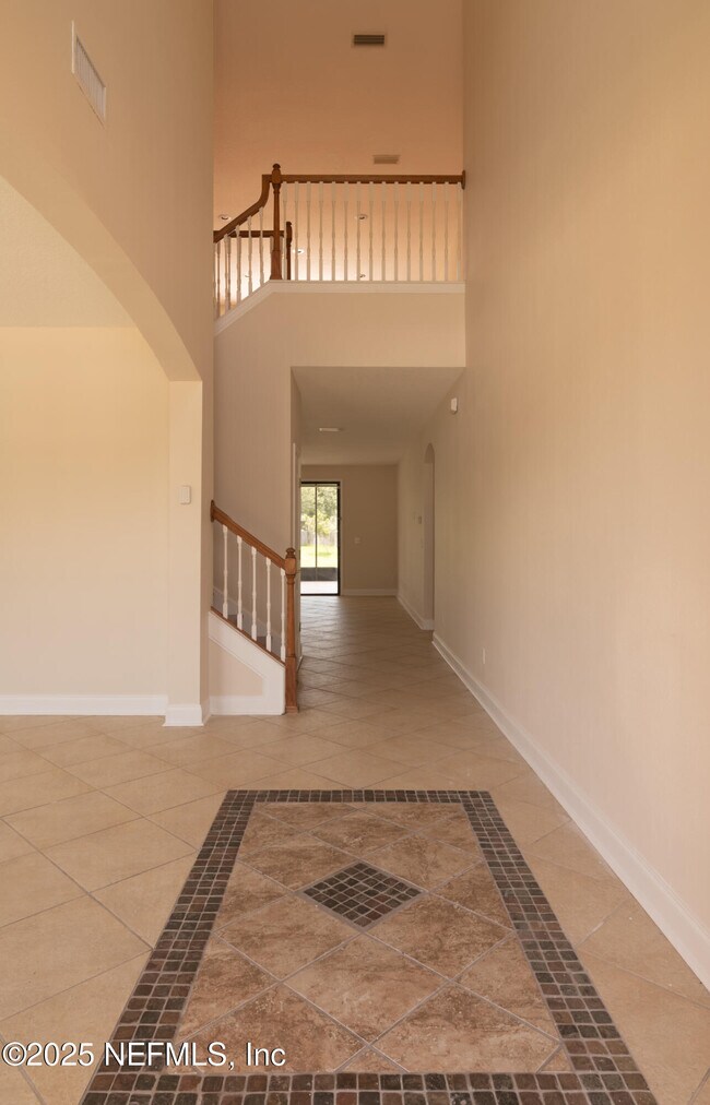 Building Photo - 12481 Tropic Dr