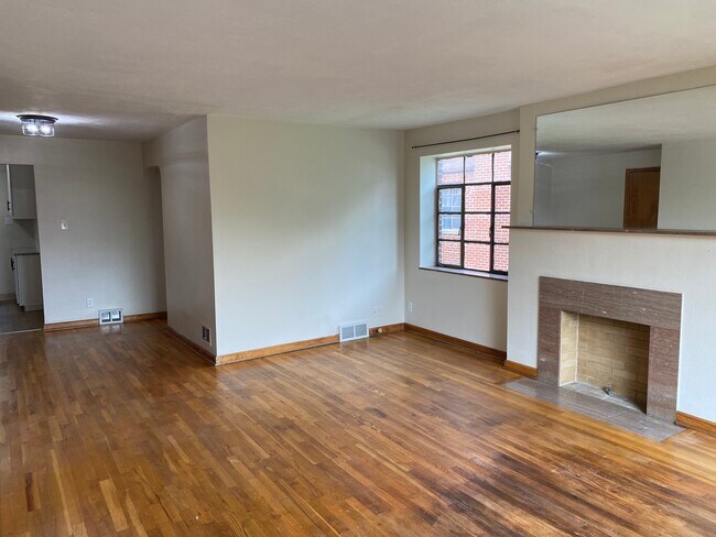 Foto del edificio - 1322 W 7th Ave