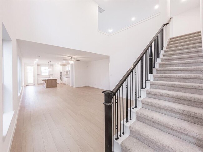 Foto del edificio - 952 Malibu Shr Ln