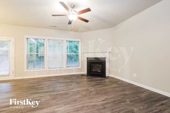 Foto del edificio - 3628 Moon Crest Dr