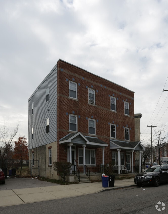 Building Photo - Francisville