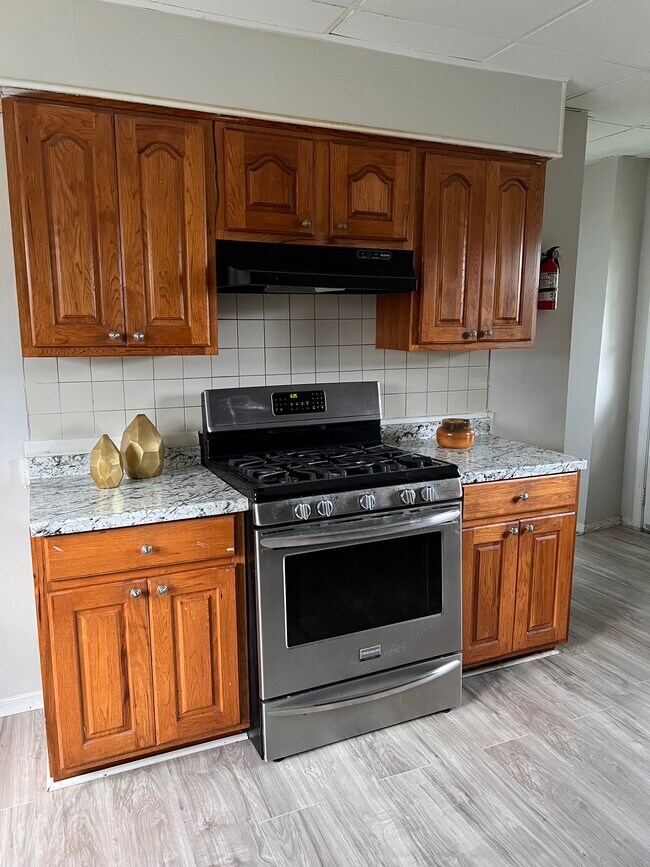 Foto del edificio - 152 Dagobert St