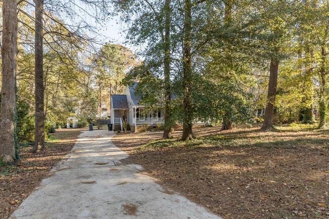 Building Photo - 508 Somerset Dr