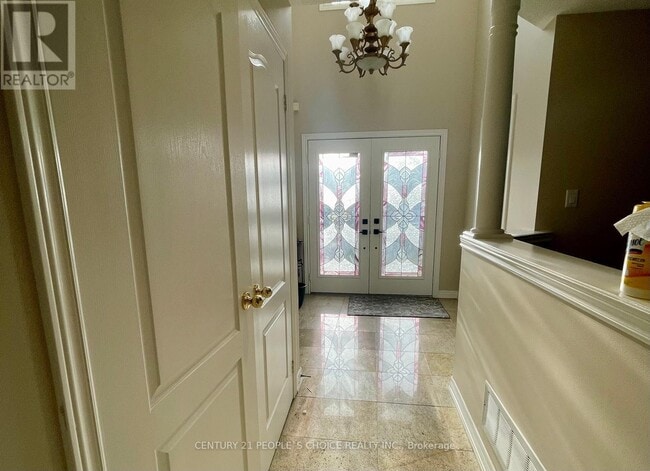 Building Photo - 215 Edenbrook Hill Dr