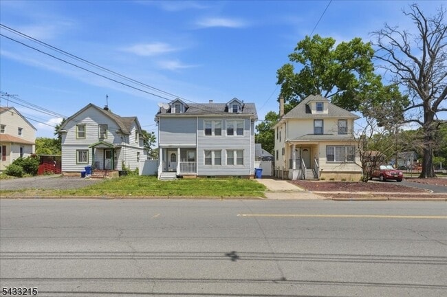 Building Photo - 122 S Lincoln Ave