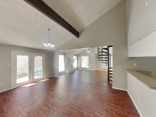 Foto del edificio - 942 Somercotes Ln