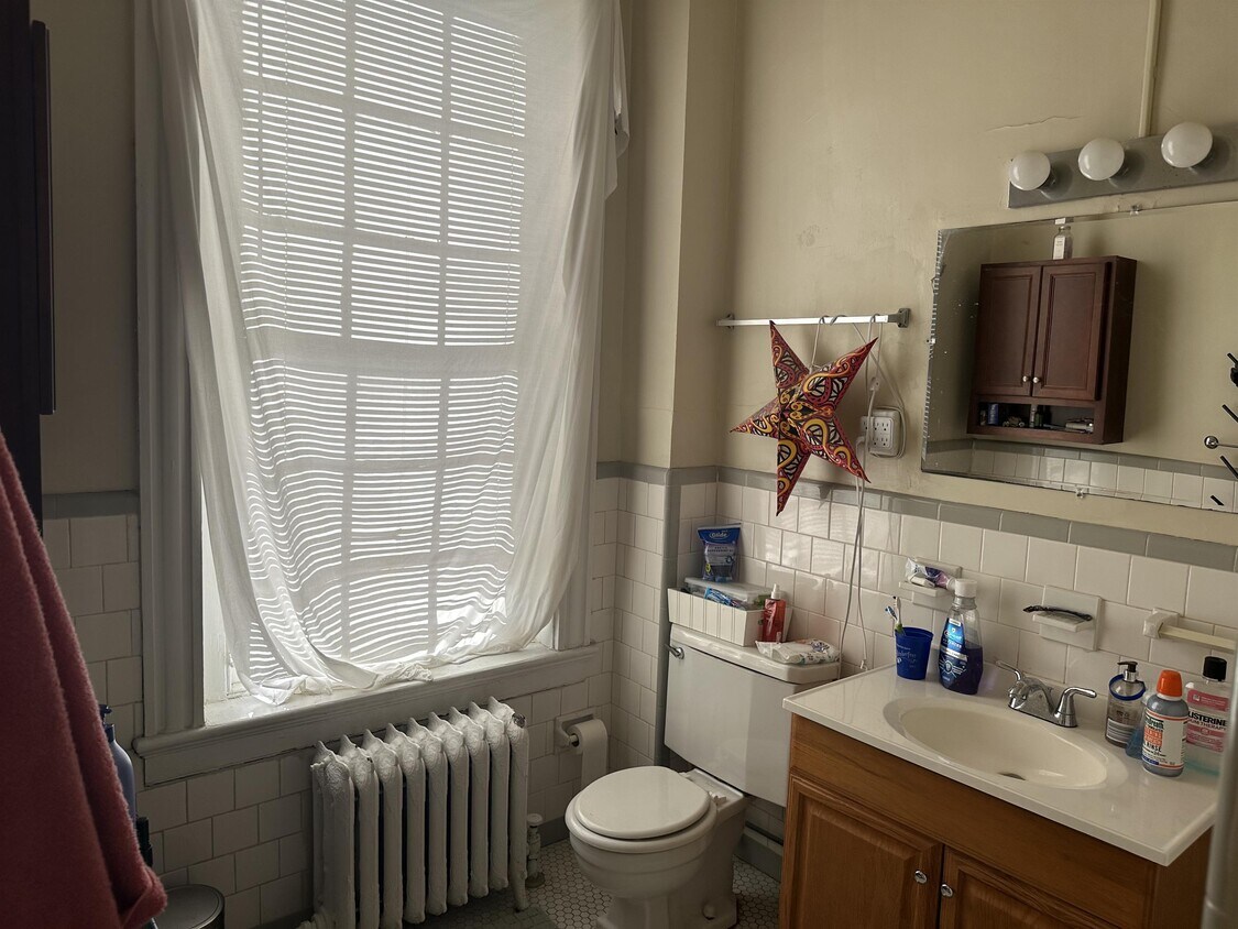 Foto principal - 2604 Grove Ave