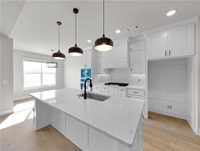 Foto del edificio - 4843 Farmhouse St