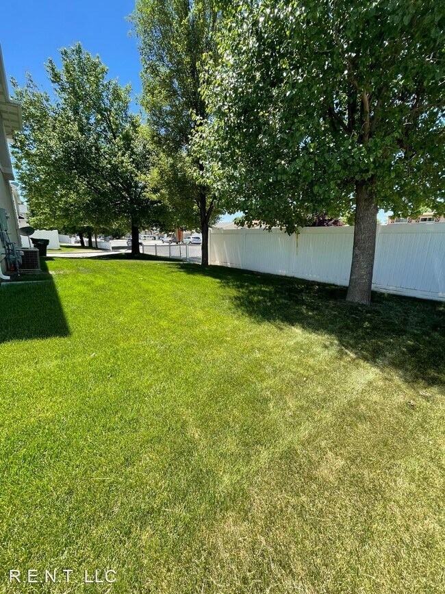 Foto del edificio - 4 br, 3.5 bath House - 620 N. Fairfield Ro...