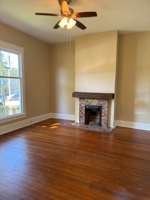Building Photo - Charming 2BR/1BA spacious home in Nashville!