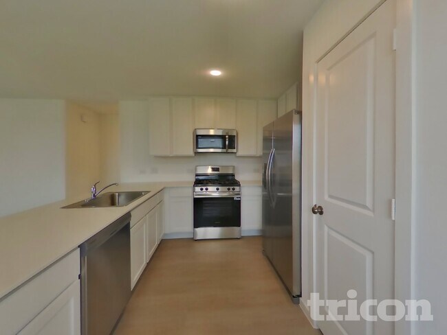 Building Photo - 3013 Dawn Sound Dr