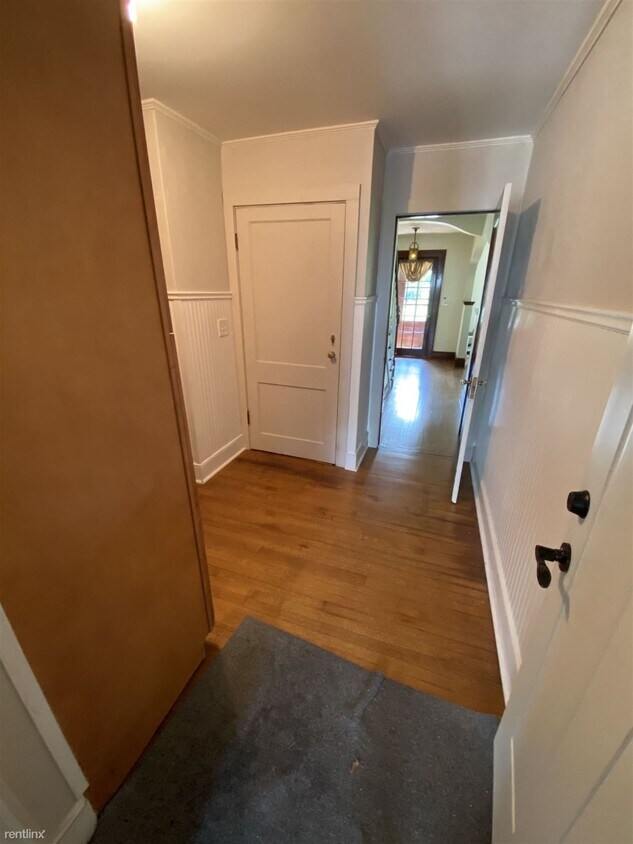 Primary Photo - 4 br, 2 bath House - 18 Fleetwood Ave