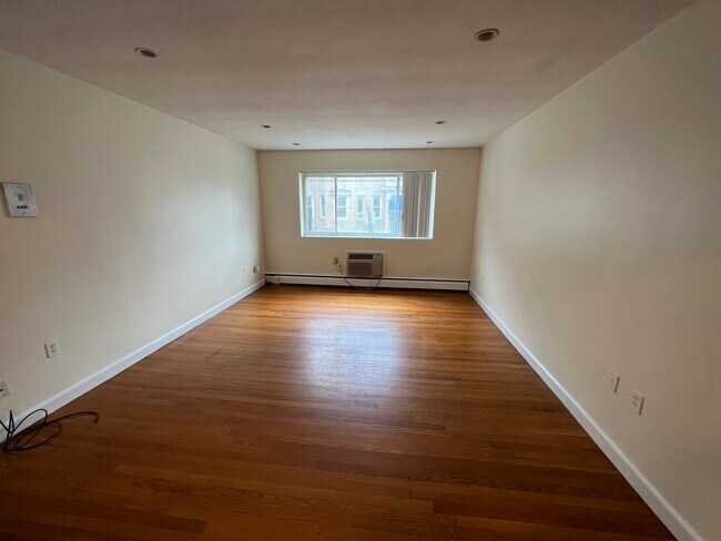 Foto del edificio - 34 Gardner St