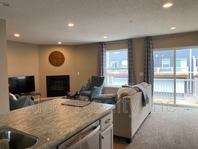 Foto del edificio - 7364 146th Ave NW