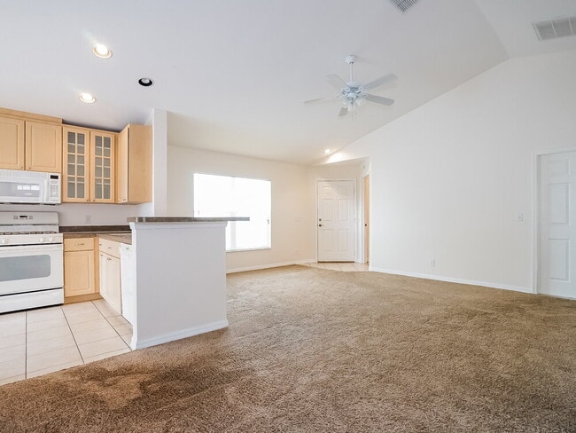 Building Photo - 5829 Wrenwater Dr