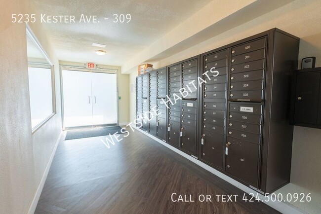 Building Photo - 5235 Kester - Gorgeous, fully renovated bu...