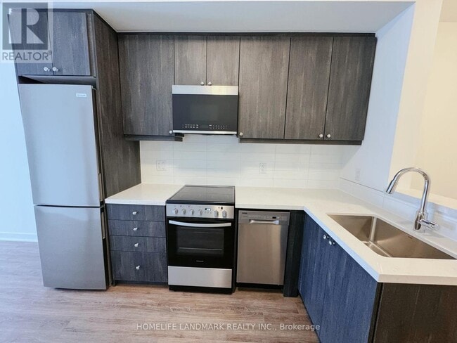 Building Photo - 51 Clarington Blvd