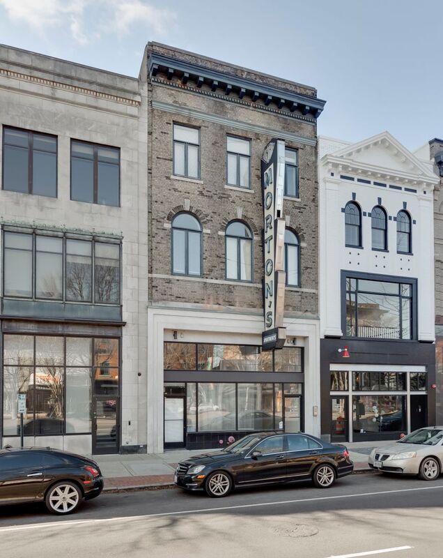 Primary Photo - 213 E Broad St