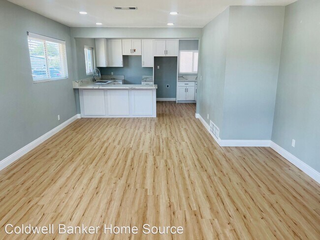 Building Photo - 3 br, 2 bath House - 782 W. Laurel St.