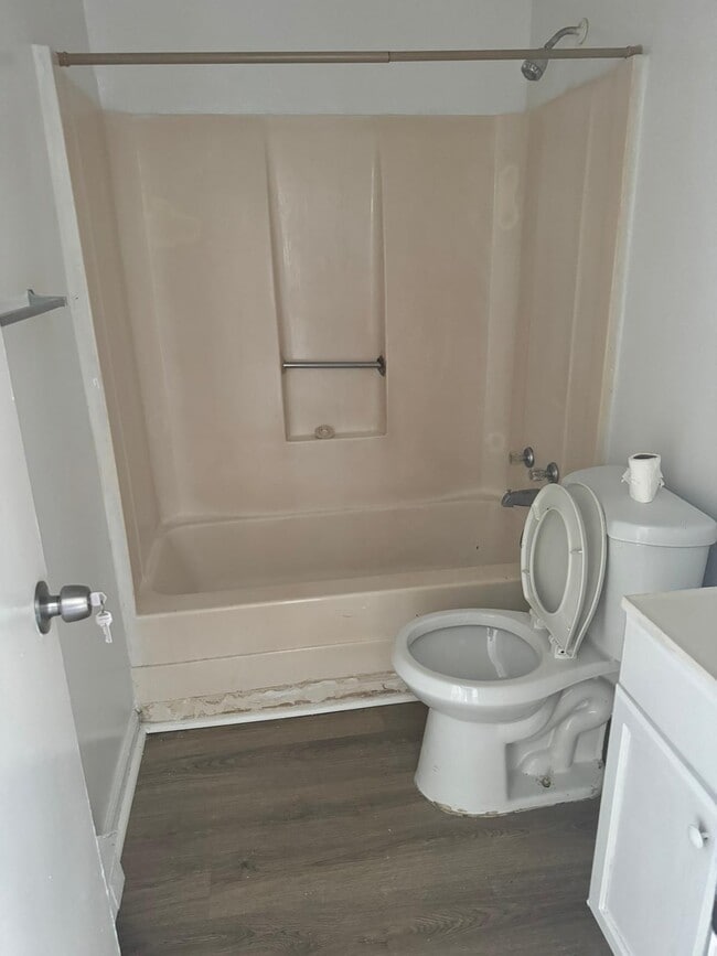 Photo - 1340 Reservoir Ave Apartment