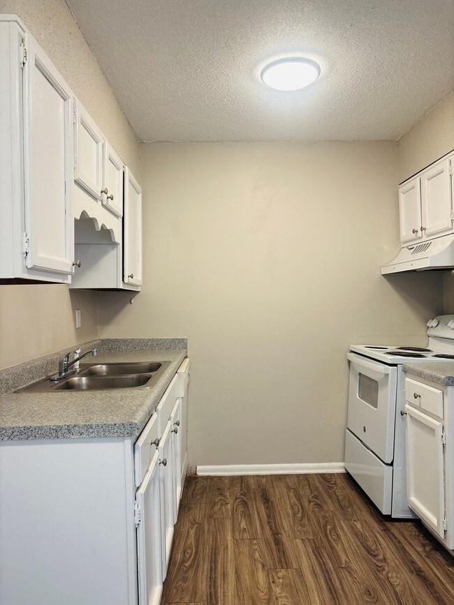 Interior Photo - Residences At The Overlook