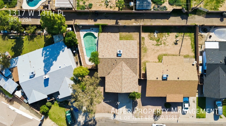 Photo - 1317 W 13th Pl-