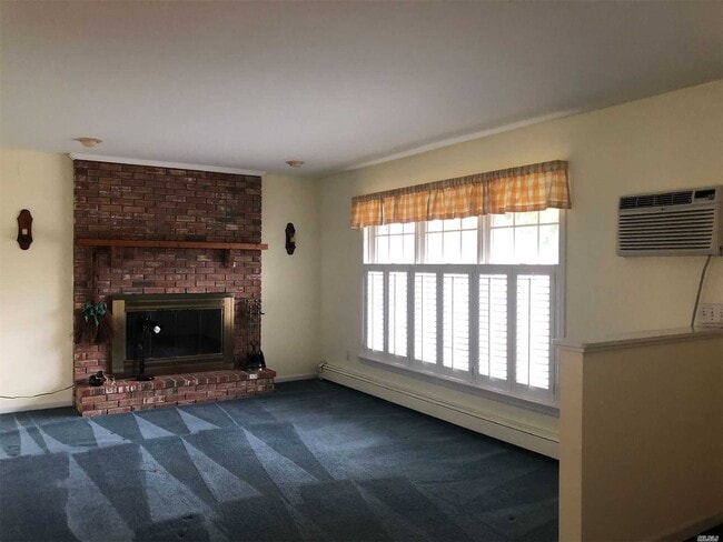 Building Photo - 1765 Delmar Dr