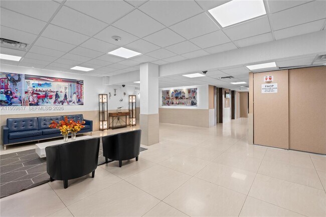 Foto del edificio - 4164 Inverrary Dr