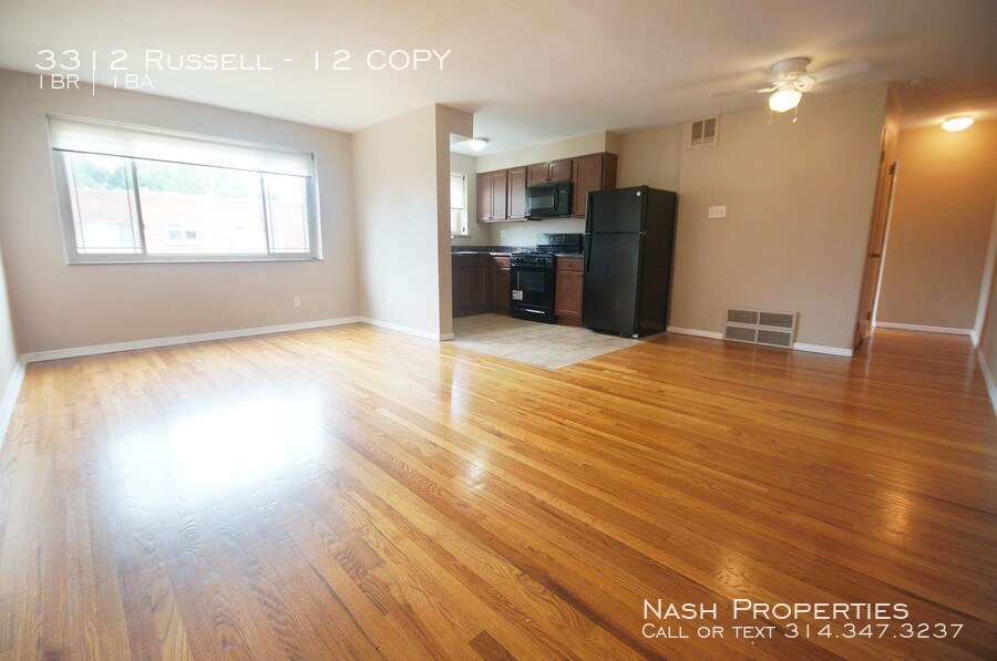 Primary Photo - Bright and Sunny! 1 Bedroom/1 Bath Apt.