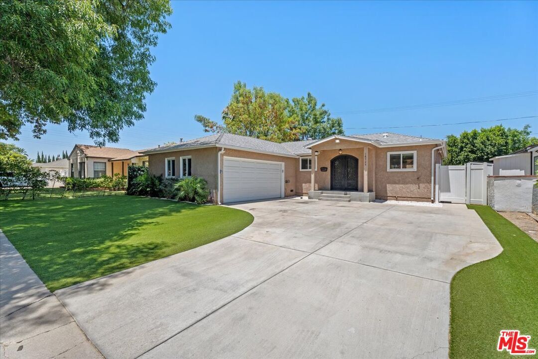 Foto principal - 18725 Martha St