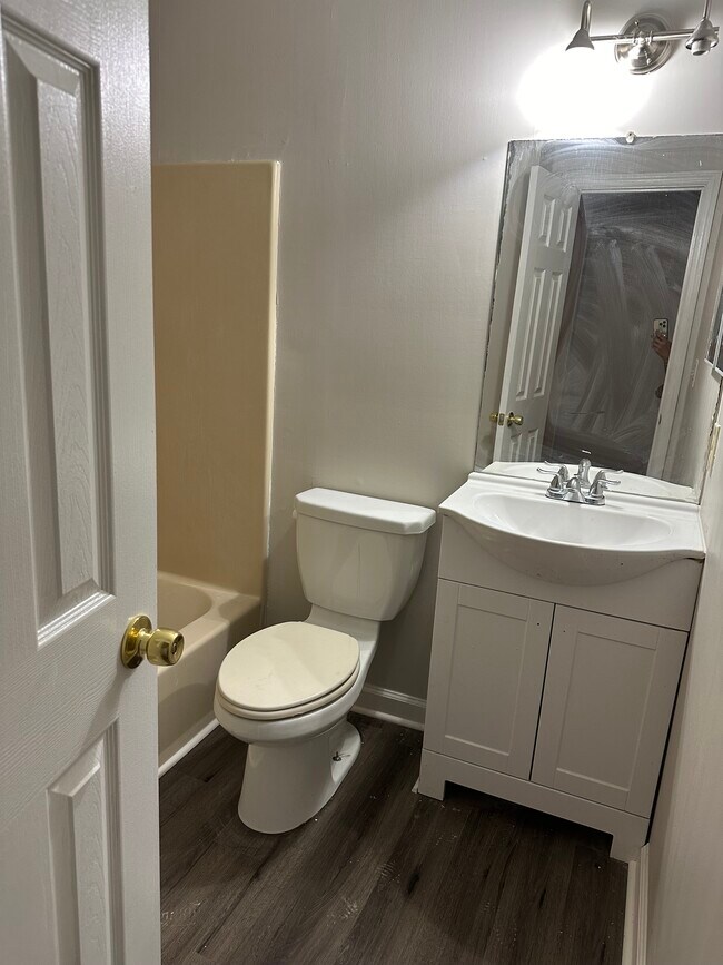 Building Photo - 4524 Golf Vista Cir