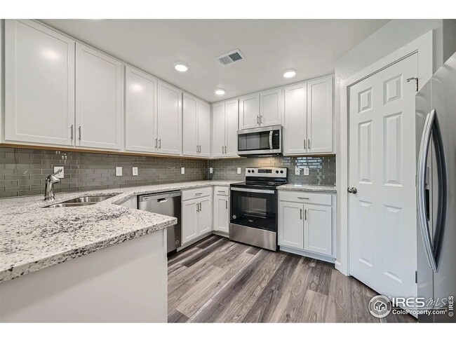 Building Photo - Brand New 1-Bedroom Condo with Garage!