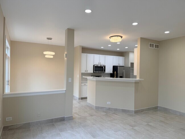 Foto del edificio - 431 Pine Lake Cir