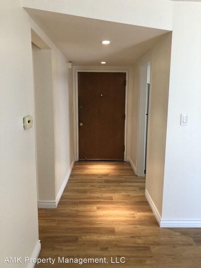 Building Photo - 3 br, 2 bath House - 6201 Mount Adelbert D...