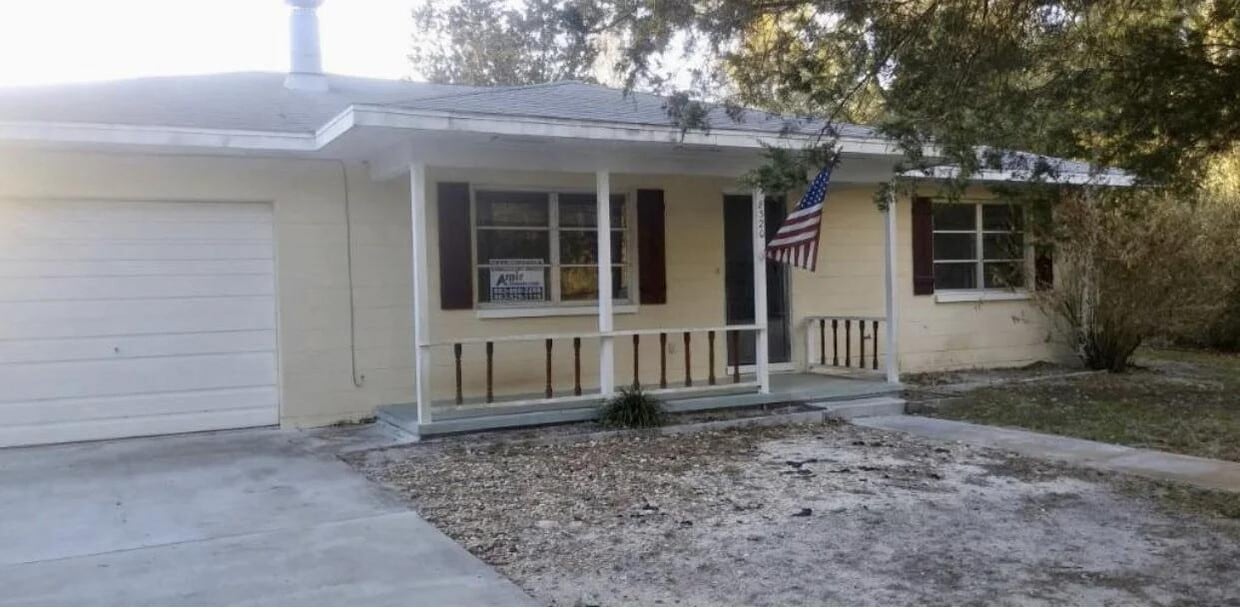 Foto principal - 8320 N Bardge Terrace