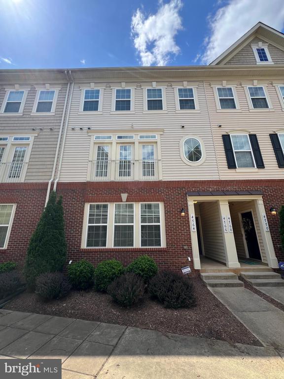 Foto del edificio - 4764 Dane Ridge Cir