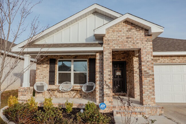 Foto del edificio - 4605 Naval Ct