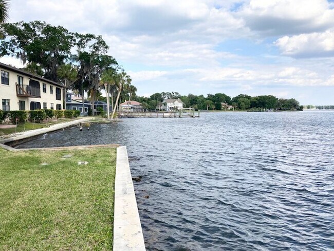 Foto del edificio - Casa Rio Waterfront Condominium