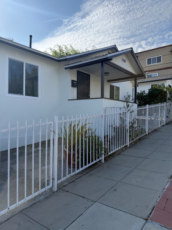 Building Photo - 2208 Kent St