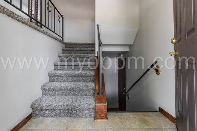 Building Photo - *$200 off rent for active military! Beauti...