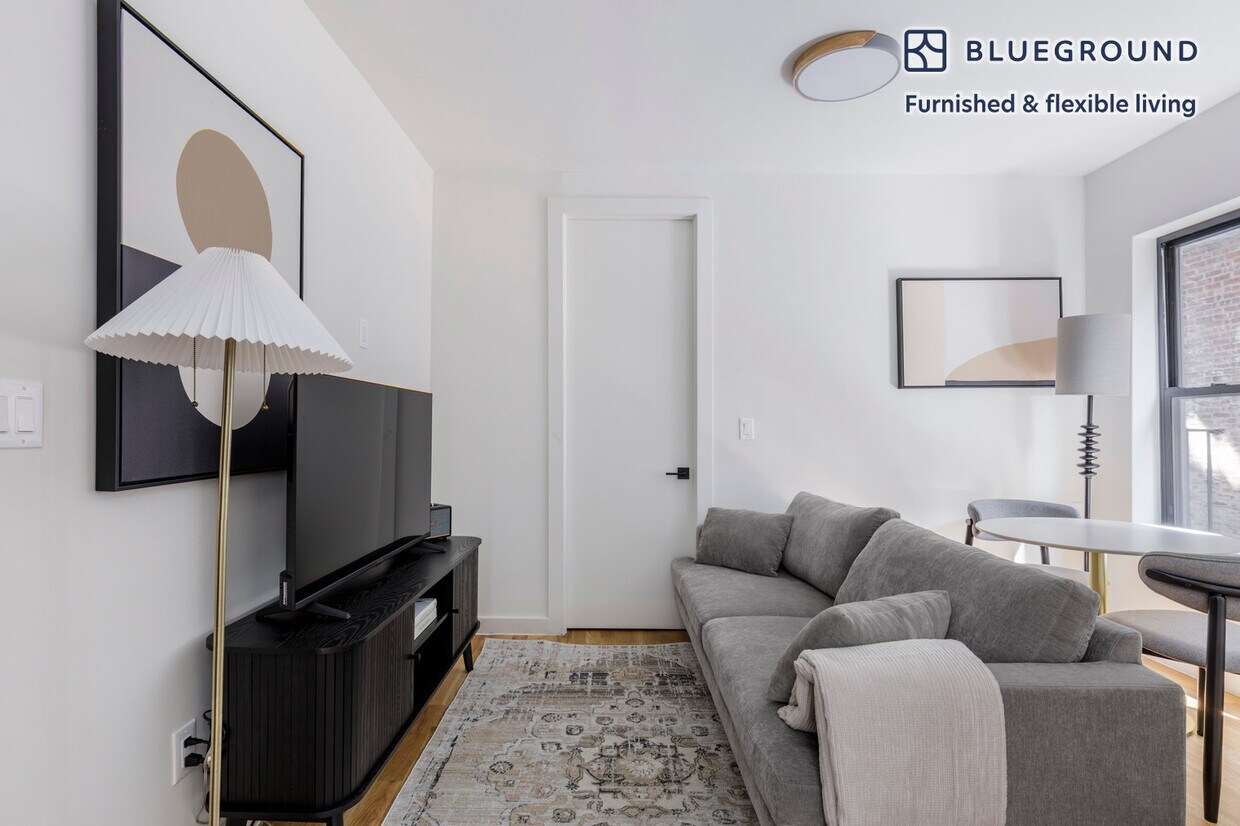 Foto principal - 308 E 78th St