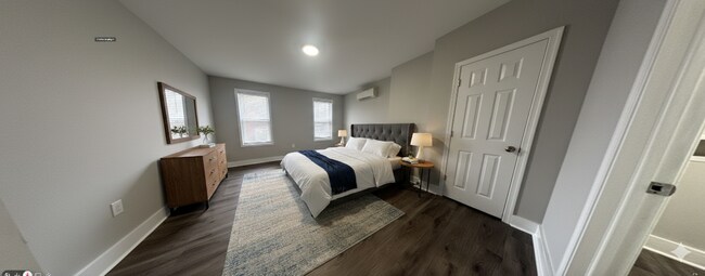 Foto del edificio - 1235 W Huntingdon St