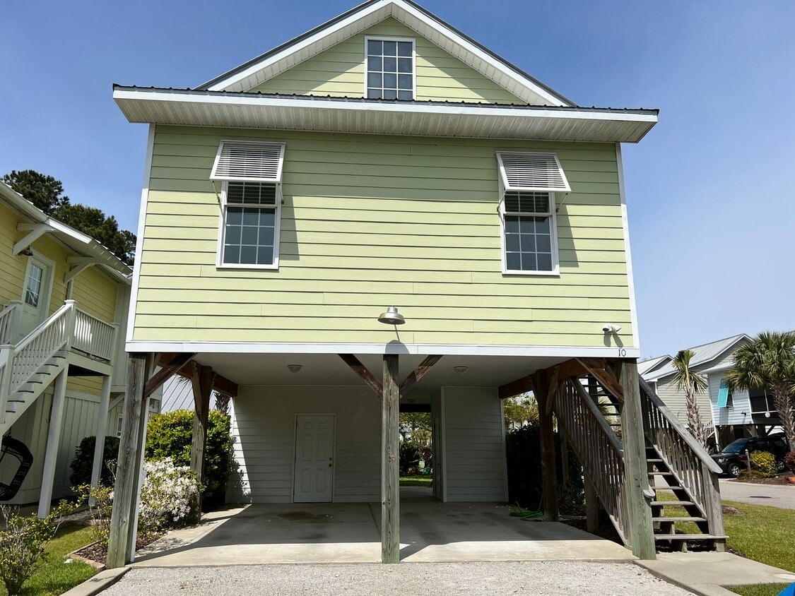 Primary Photo - 10 Weatherboard Court