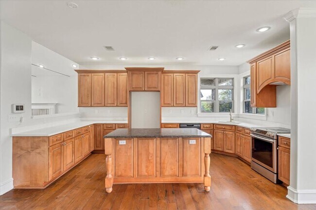 Building Photo - 3 Bedroom Home in Sage Meadows