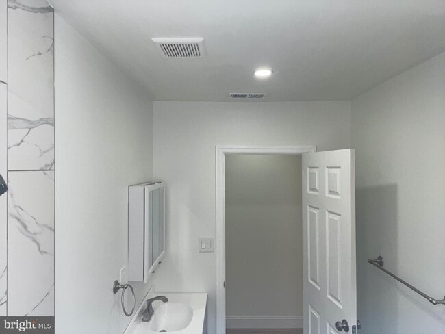 Foto del edificio - 2112 S 64th St