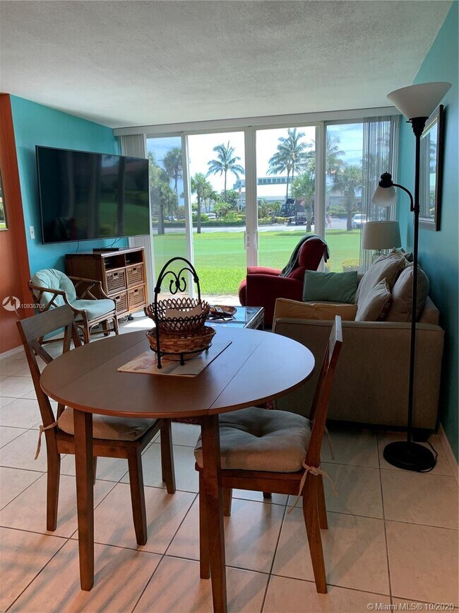 Foto del edificio - 2400 S Ocean Dr