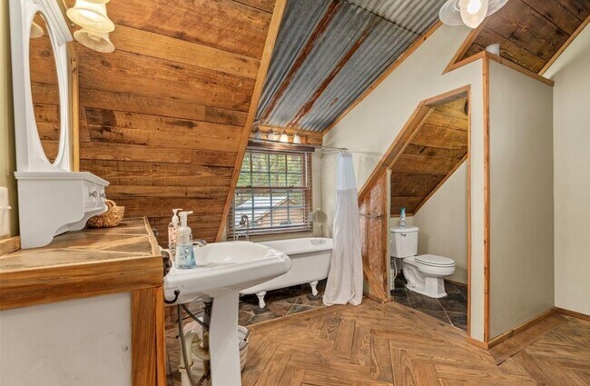 Foto del edificio - 23205 Decker Prairie-Rosehill Rd