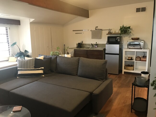 Foto del edificio - 5504 Calhoun Ave