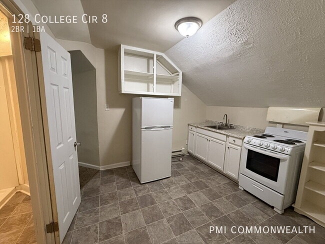 Building Photo - 128 College Cir
